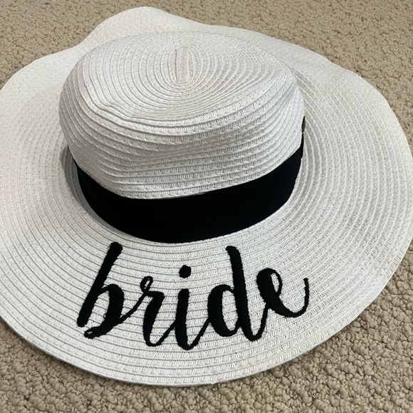 Bride Hat - Picture 2 of 2